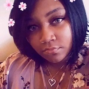 Meet your Posher, Lena